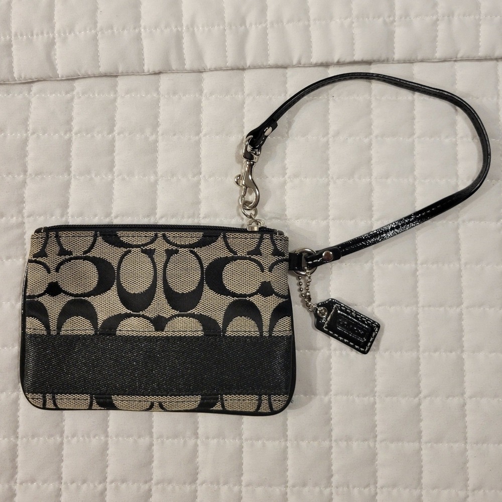 VTG Coach Signature C Jacquard Wristlet Black Vegan Leather Trim Shimmer Stripe